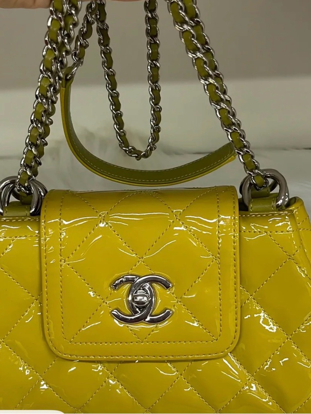 CHANEL Yellow Patent Quilted Flap Shoulder Bag with Chain Strap - Picture 2 of 4